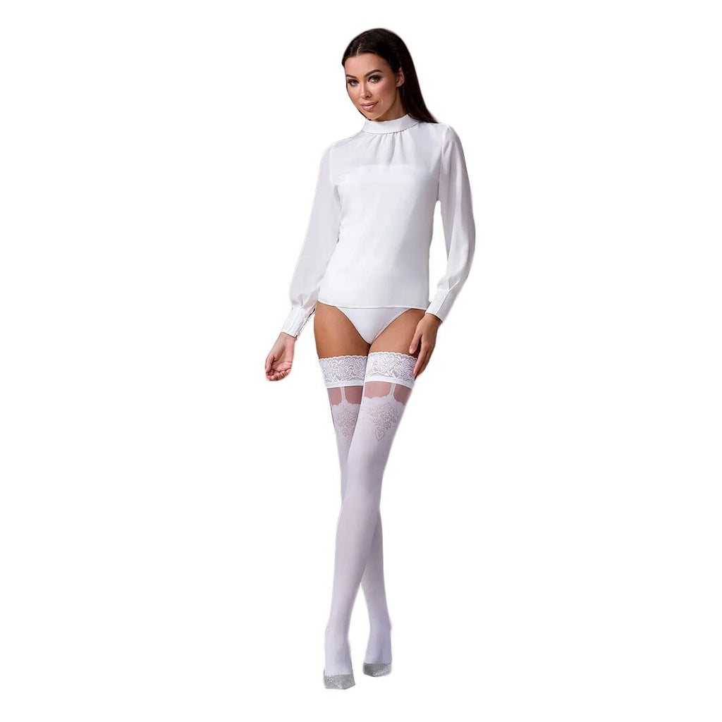 Passion (Польща) Панчохи Passion ST121 3/4 white на ажурній силіконовій резинці з квітковим орнаментом і вертикальним