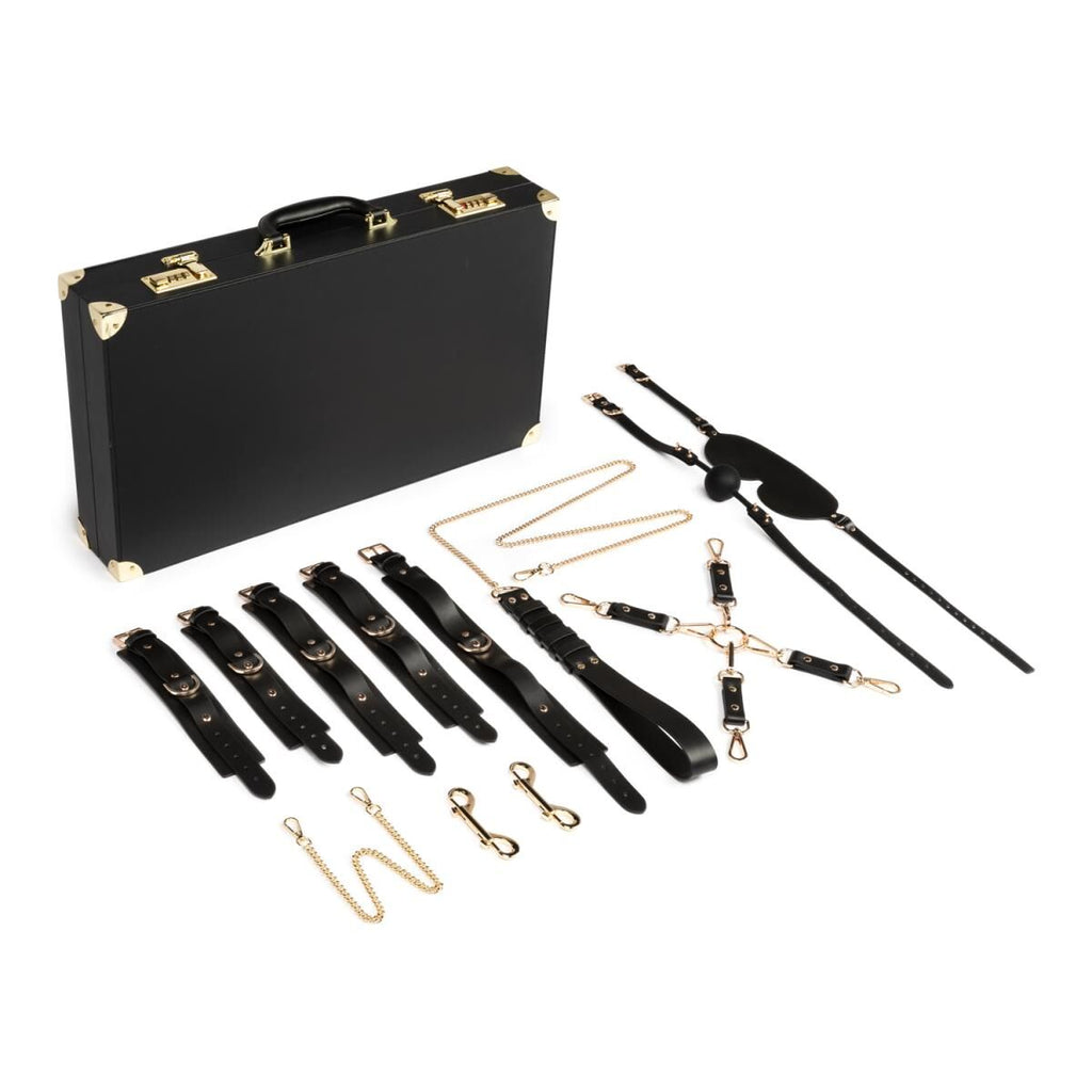 Bedroom Fantasies (Нідерланди) Набір для BDSM Bedroom Fantasies: Bondage Suitcase 13 Pcs - Cow Leather